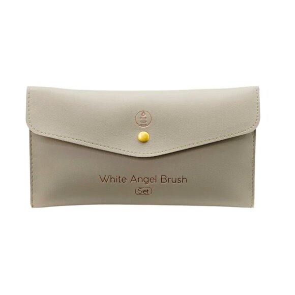 Totemica Beauty White Angel Brush Set NIP - Picture 2 of 2